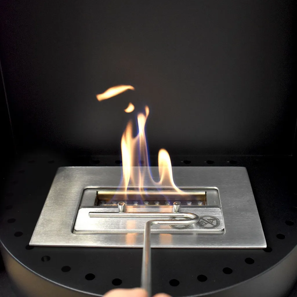 GLOW FIRE Ethanol Kamin 'Bergen' | Ethanolofen In Schwarz Mit 6 Std. Brenndauer Und 2 KW Heizleistung | HxD: 112,5x45 Cm 11 GLOW FIRE Ethanol Kamin 'Bergen' | Ethanolofen In Schwarz Mit 6 Std. Brenndauer Und 2 KW Heizleistung | HxD: 112,5x45 Cm – Bild 9