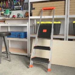 SONGMICS Leiter Mit 3 Stufen, Aluleiter, 12 Cm Breite Stufen Mit Riffelung, Anti-Rutsch-Füße, Mit Handlauf Und Werkzeugschale, Max. Belastbarkeit 150 Kg, Vom Rheinland , Silber GLT03BK -Vidailo Verkaufe 1eac58c714c1024727df415b8dfd675e