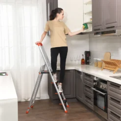 SONGMICS Trittleiter 4 Stufig | Aluleiter Bis 150 Kg | 143 X 83,5 X 44 Cm | Klappleiter Mit Anti-Rutsch-Füßen | Klapptritt Leiter Stehleiter Silber-orange GLT04BK -Vidailo Verkaufe 48dcdbff51b8f4c70f57b57de99b22b7