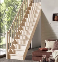 Holztreppe Intercon Casablanca | Fichte | Gerader Verlauf | 80 Cm Breite | Einseitiges Geländer | Mit Setzstufen