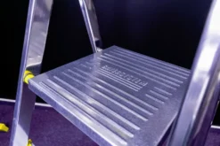 FORTENA Haushaltsleiter Mit 5 Stufen – Profi-Leiter Aus Aluminium, 3m Arbeitshöhe, Bis Zu 120 Kg Belastung, Stehleiter Für Haus Und Wohnung -Vidailo Verkaufe 67a47d7b9f4550d59828a353e8e251ed