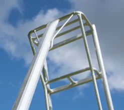 Leiter / Niwaki 3-Holm Gartenleiter 300 Aluminium 147x307cm -Vidailo Verkaufe 7bcdf65f91a9d9dffc6c9ca680a5afa5