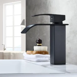 Wasserfall Waschtischarmatur, Wasserhahn Bad, Kaltes Und Heißes Waschamatur Waschbecken, Wasserhahn Waschbecken Für Badezimmer, Einhandmischer Waschbeckenarmatur, Brass Mischbatterie -Vidailo Verkaufe 8ac7aa49e245d43eb7f0ebd10f25c921