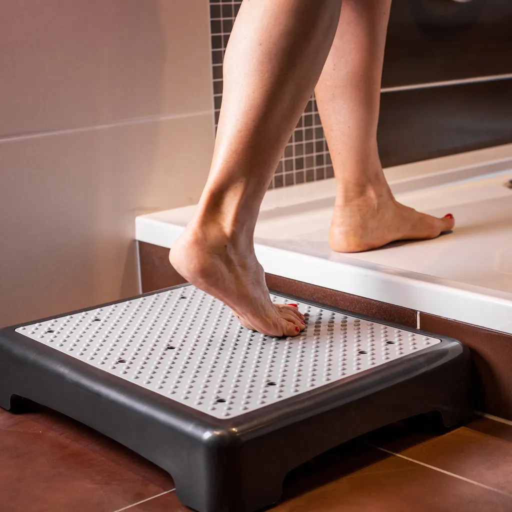 UPP Trittstufe Tritt Hocker Einstiegshilfe Indoor & Outdoor 200 Kg Belastbarkeit 6 UPP Trittstufe Tritt Hocker Einstiegshilfe Indoor & Outdoor 200 Kg Belastbarkeit – Bild 4