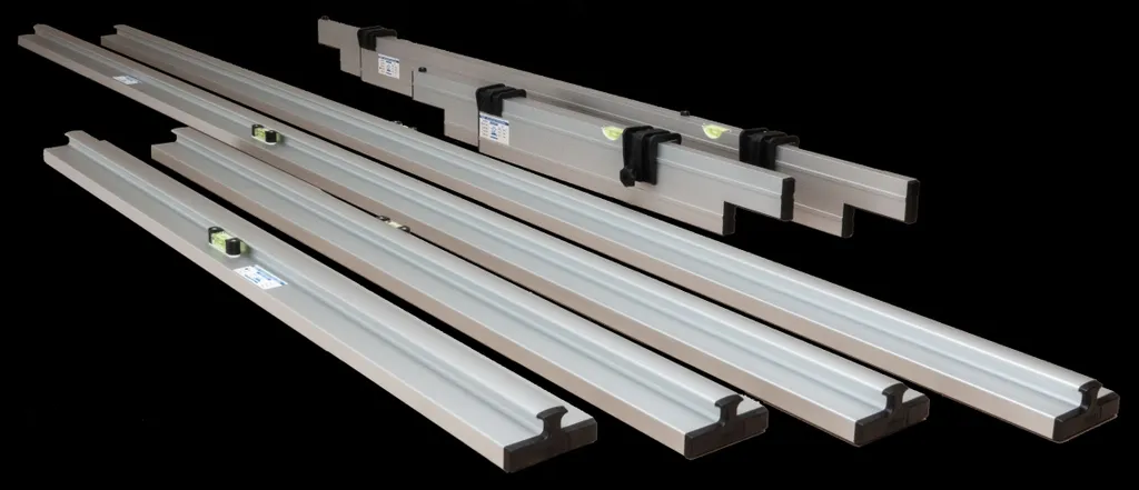 Rabo Trockenschüttungslehre 'Varia-Plus Set' 6-teilig: Je 2 Grundschienen 1,25m Und 2,50m, 1 Abziehlatte Stufenlos Verstellbar 0,77-1,20m, 1 Abziehlatte Stufenlos Verstellbar 1,50-2,50m 5 Rabo Trockenschüttungslehre 'Varia-Plus Set' 6-teilig: Je 2 Grundschienen 1,25m Und 2,50m, 1 Abziehlatte Stufenlos Verstellbar 0,77-1,20m, 1 Abziehlatte Stufenlos Verstellbar 1,50-2,50m – Bild 3