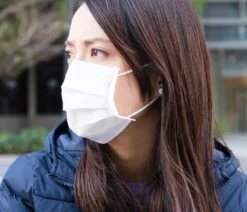 100 Stk. Mundschutz Einweg Gesichtsmaske 3-lagig -Vidailo Verkaufe b4dca2b451e0b997043317193d8e34fe