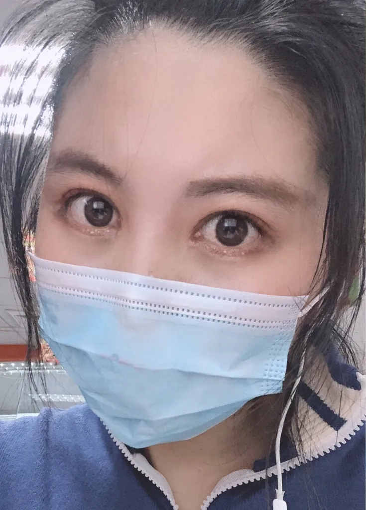 10x Atemschutz-Masken Mundschutz-Masken Einwegmaske OP-Maske Mund-Nasen-Maske 3-lagig Gummiband 4 10x Atemschutz-Masken Mundschutz-Masken Einwegmaske OP-Maske Mund-Nasen-Maske 3-lagig Gummiband – Bild 2