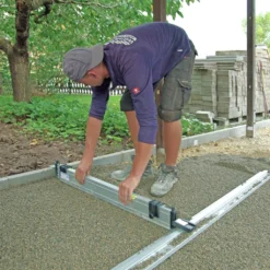 Rabo Trockenschüttungslehre 'Varia-Plus Set' 6-teilig: Je 2 Grundschienen 1,25m Und 2,50m, 1 Abziehlatte Stufenlos Verstellbar 0,77-1,20m, 1 Abziehlatte Stufenlos Verstellbar 1,50-2,50m 11 Rabo Trockenschüttungslehre 'Varia-Plus Set' 6-teilig: Je 2 Grundschienen 1,25m Und 2,50m, 1 Abziehlatte Stufenlos Verstellbar 0,77-1,20m, 1 Abziehlatte Stufenlos Verstellbar 1,50-2,50m -Vidailo Verkaufe d2a030e28e1987e67aeb409331177d02