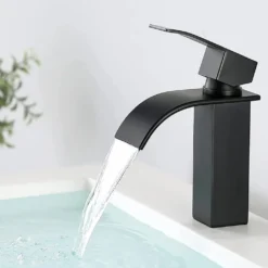 Einhebel-Waschtischmischer, Messing Verchromt, Moderne Eleganz